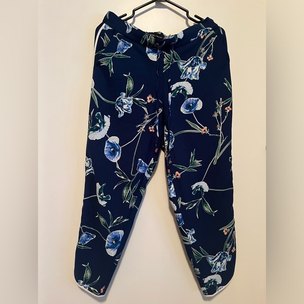 Ivanka Trump Pants (Size: S)